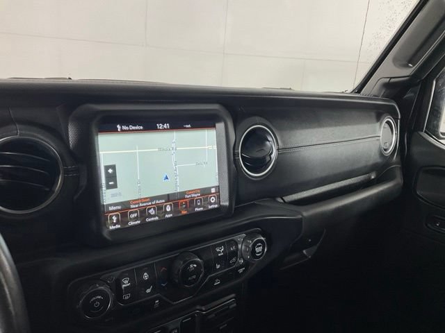 Used 2022 Jeep Wrangler Unlimited Sahara w/ Cold Weather Group AWD/4WD image 13