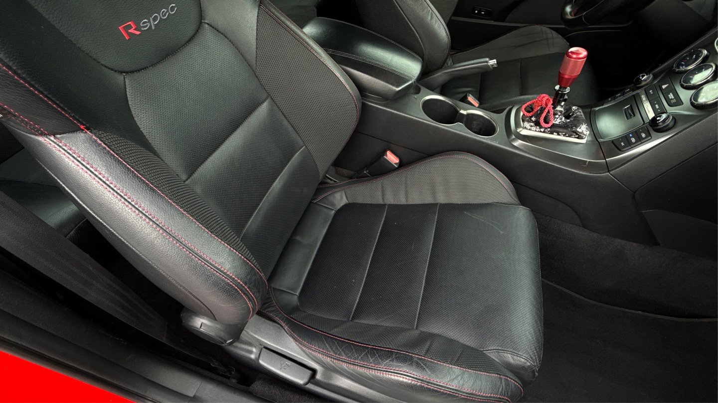 Used 2016 Hyundai Genesis Coupe 3.8 RWD image 18