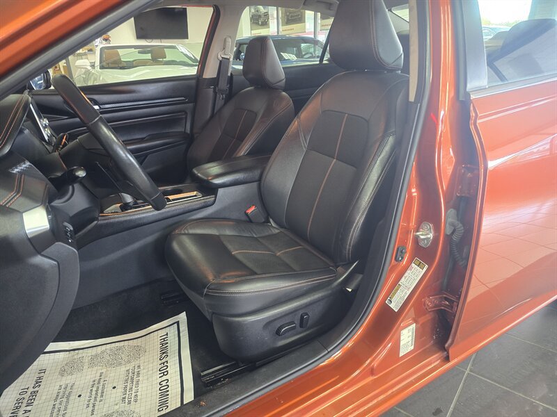 Used 2022 Nissan Altima 2.5 SR FWD image 9