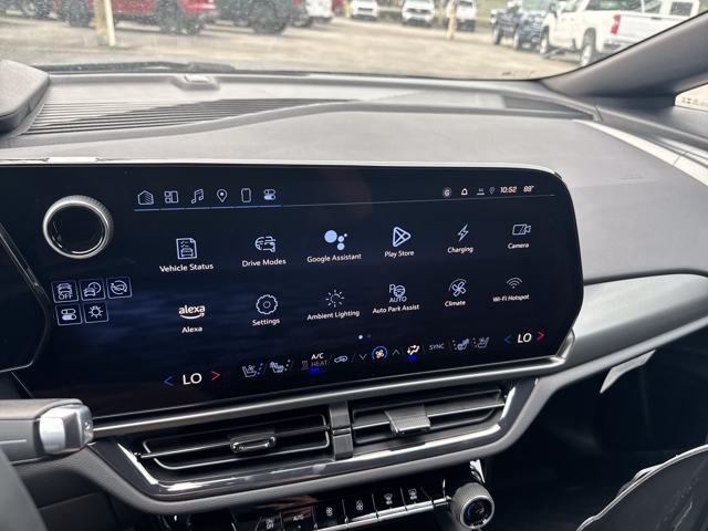 New 2025 Chevrolet Equinox EV RS w/ Active Safety Package 3 AWD/4WD image 28