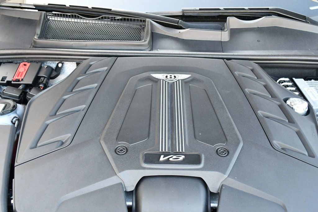 Used 2023 Bentley Bentayga Extended Wheelbase AWD/4WD image 83