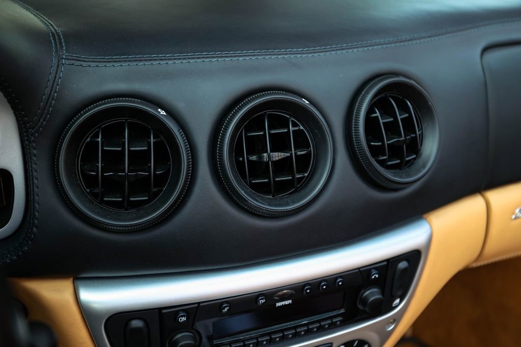 Used 2005 Ferrari 360 Spider image 31