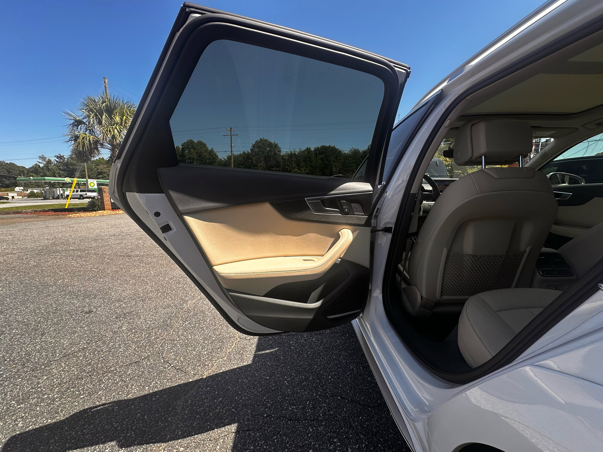 Used 2018 Audi A4 2.0T allroad Prestige w/ Prestige Package image 19