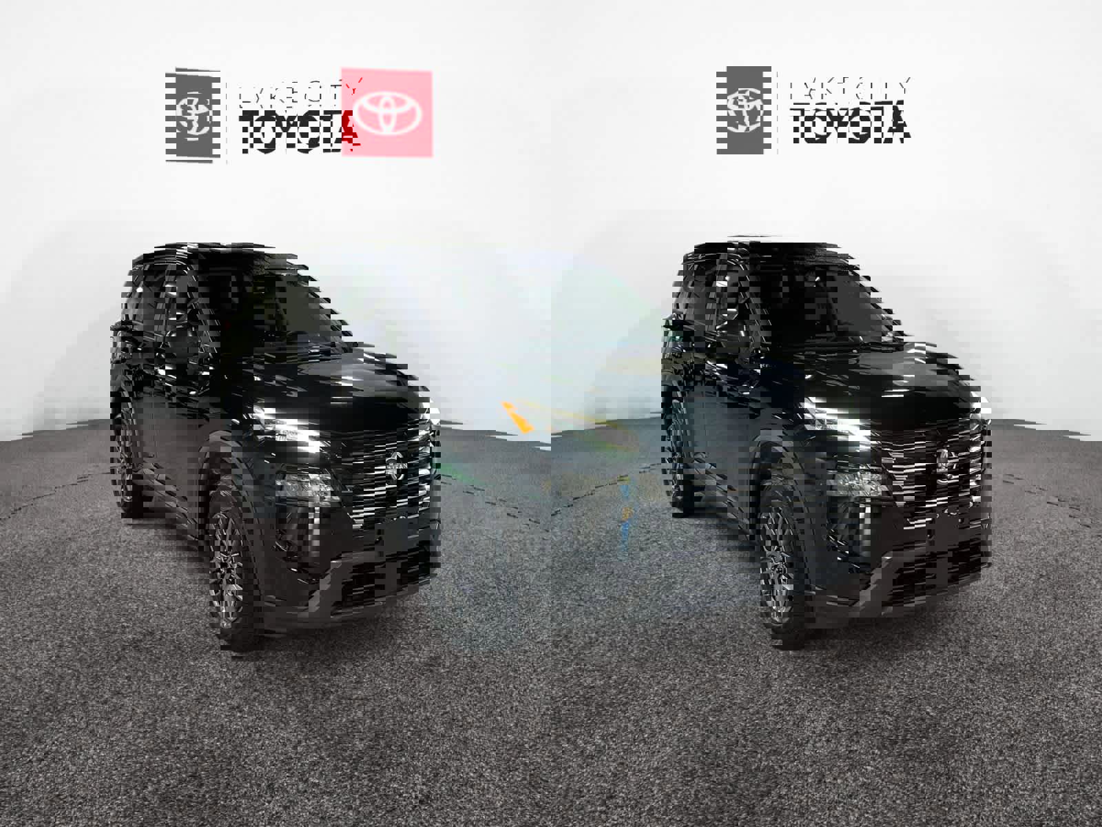 Used 2024 Nissan Rogue S image 10