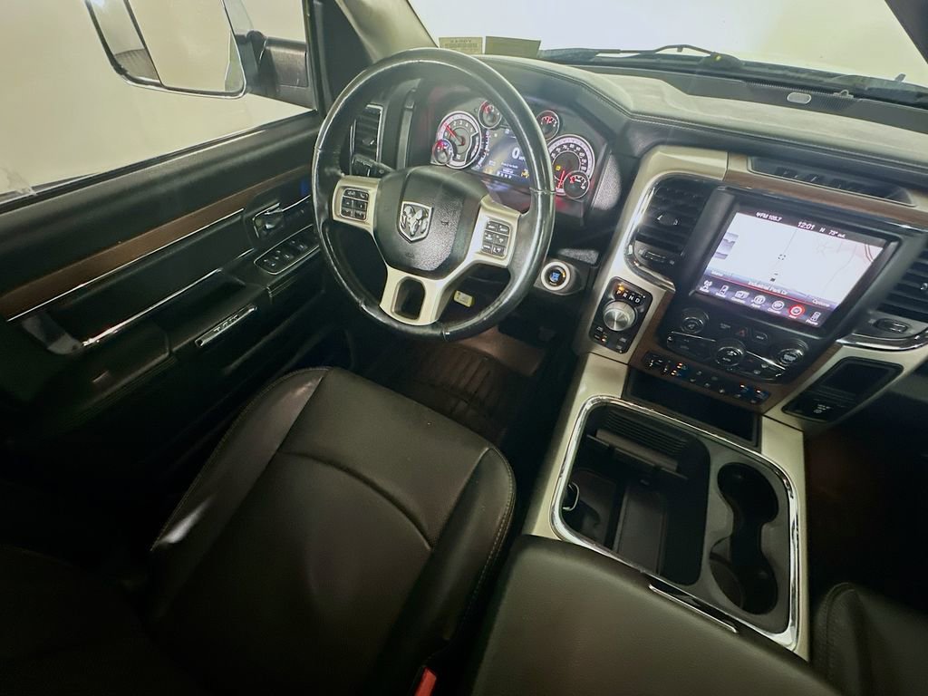 Used 2015 RAM 1500 Laramie w/ Convenience Group AWD/4WD image 9