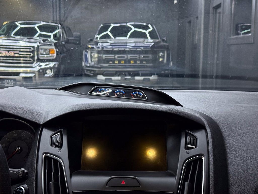 Used 2017 Ford Focus RS image 23