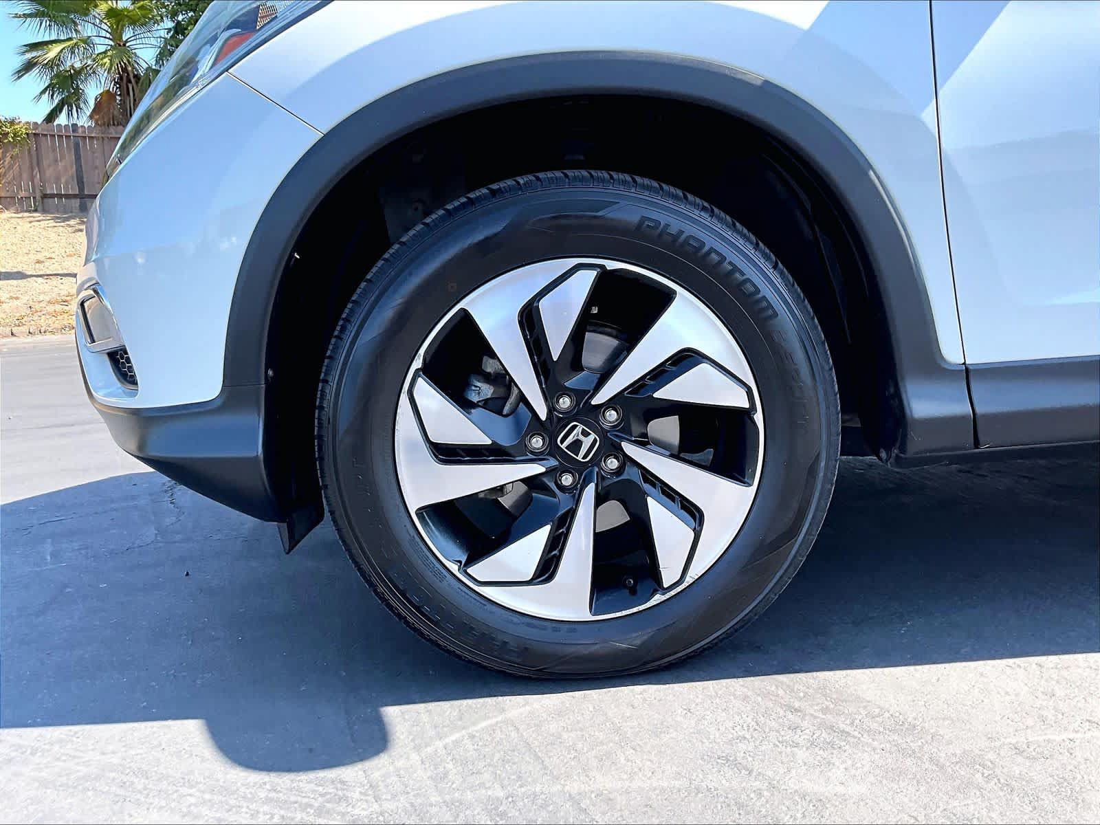 Used 2015 Honda CR-V Touring image 12