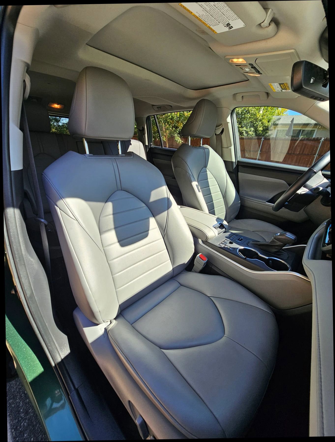 Used 2023 Toyota Highlander XLE image 31