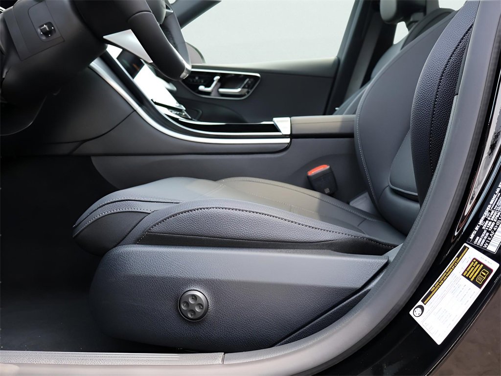 Certified 2025 Mercedes-Benz C 300 4MATIC Sedan image 73