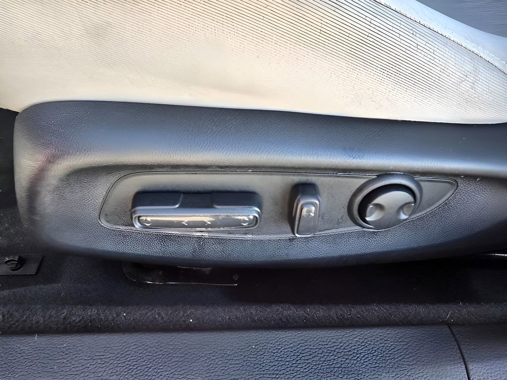 Used 2023 Honda Accord EX image 15