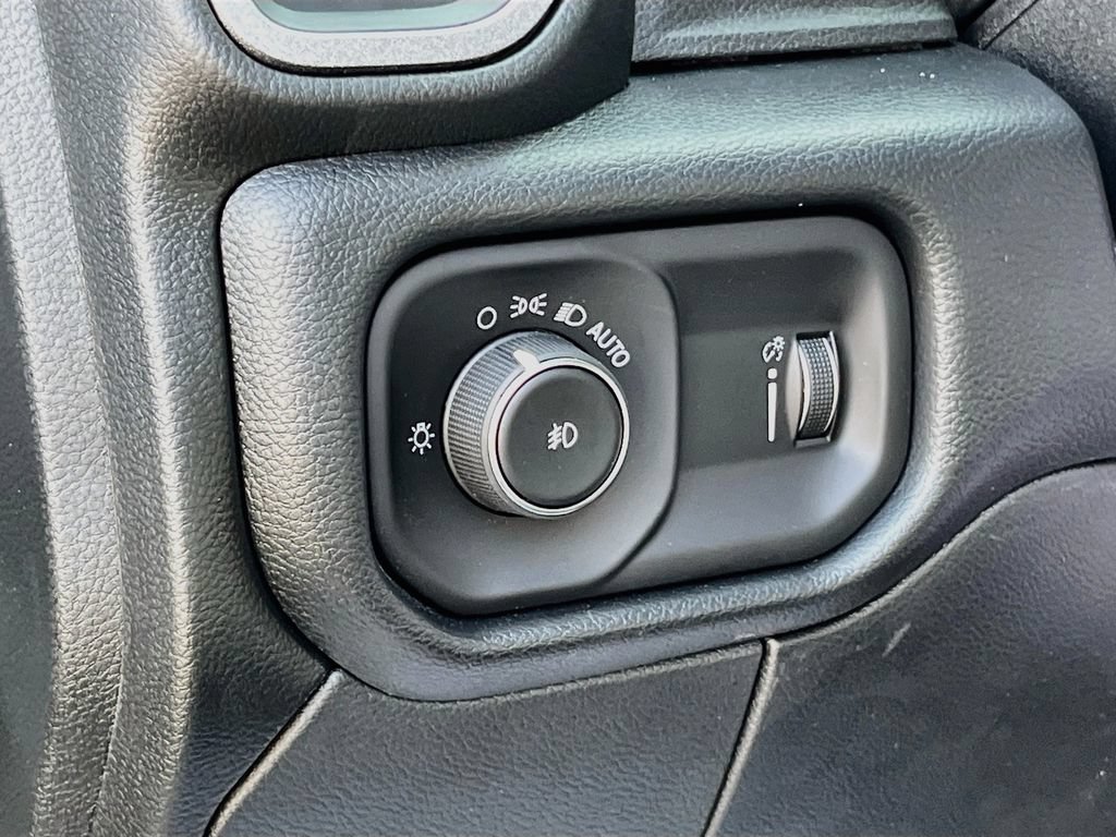 New 2026 RAM 5500 Tradesman w/ Chrome Appearance Group AWD/4WD image 10