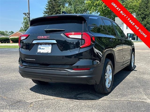 Used 2024 GMC Terrain SLE FWD image 8