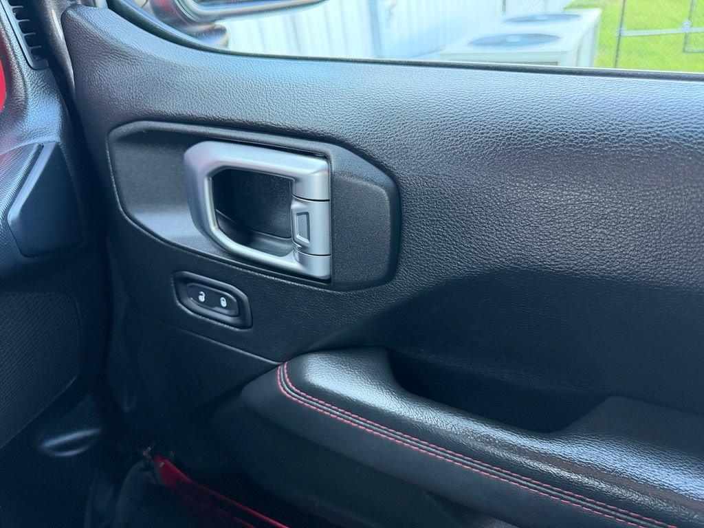 Used 2019 Jeep Wrangler Unlimited Rubicon AWD/4WD image 39