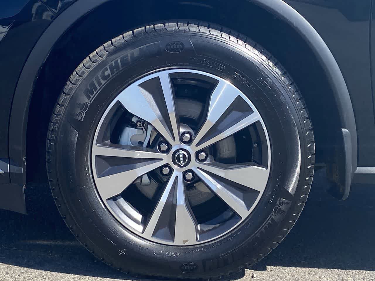 Used 2024 Nissan Murano SV FWD image 10
