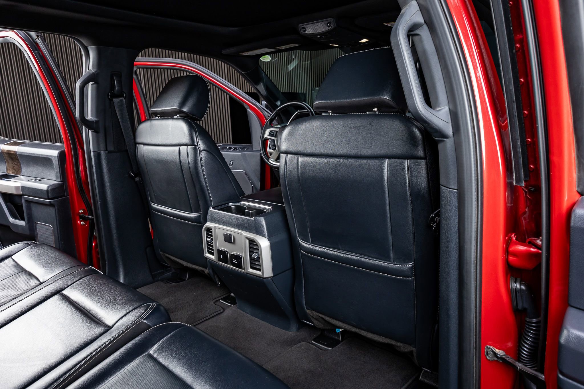 Used 2022 Ford F250 Lariat w/ Black Appearance Package image 30