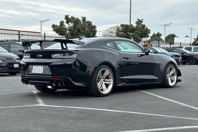 Used 2018 Chevrolet Camaro ZL1 image 4