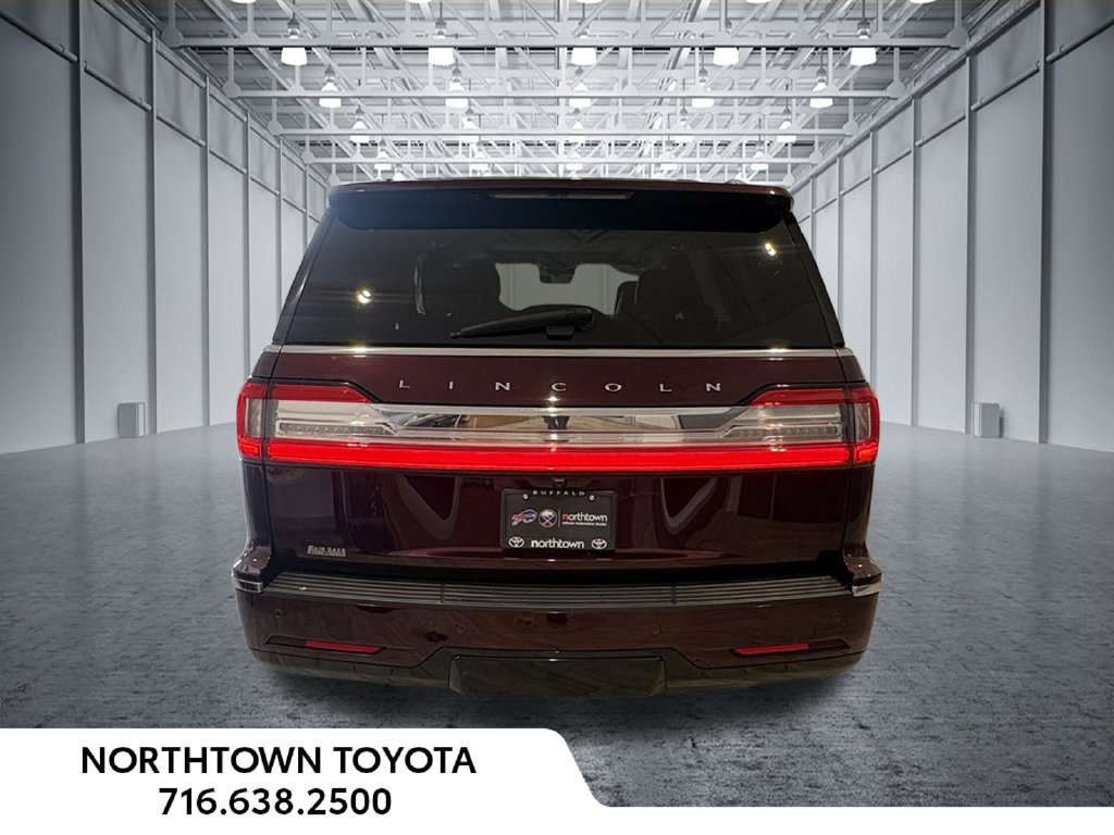 Used 2019 Lincoln Navigator Reserve w/ Cargo Package AWD/4WD image 7