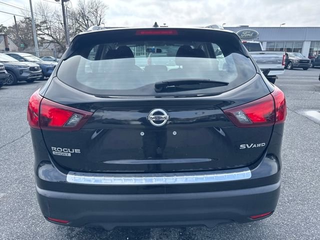 Used 2018 Nissan Rogue Sport SV w/ SV All-Weather Package image 4