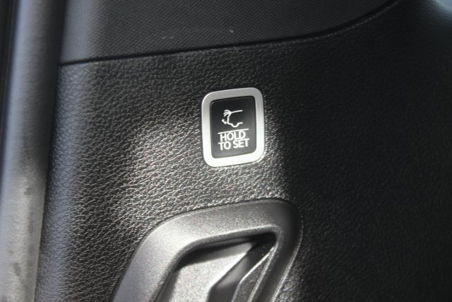 Used 2024 Jeep Wagoneer 4WD w/ Premium Group I image 29