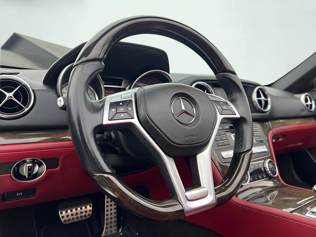 Used 2014 Mercedes-Benz SL 550 w/ Driver Assistance Package image 52