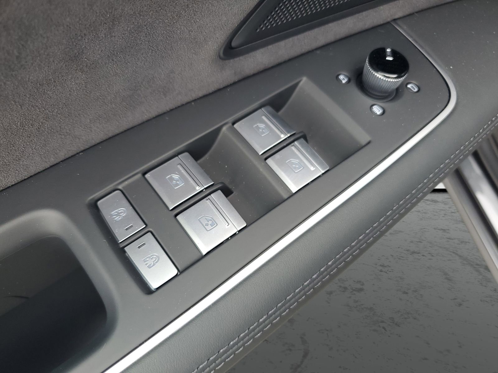 New 2026 Audi A8 L 3.0T AWD/4WD image 23