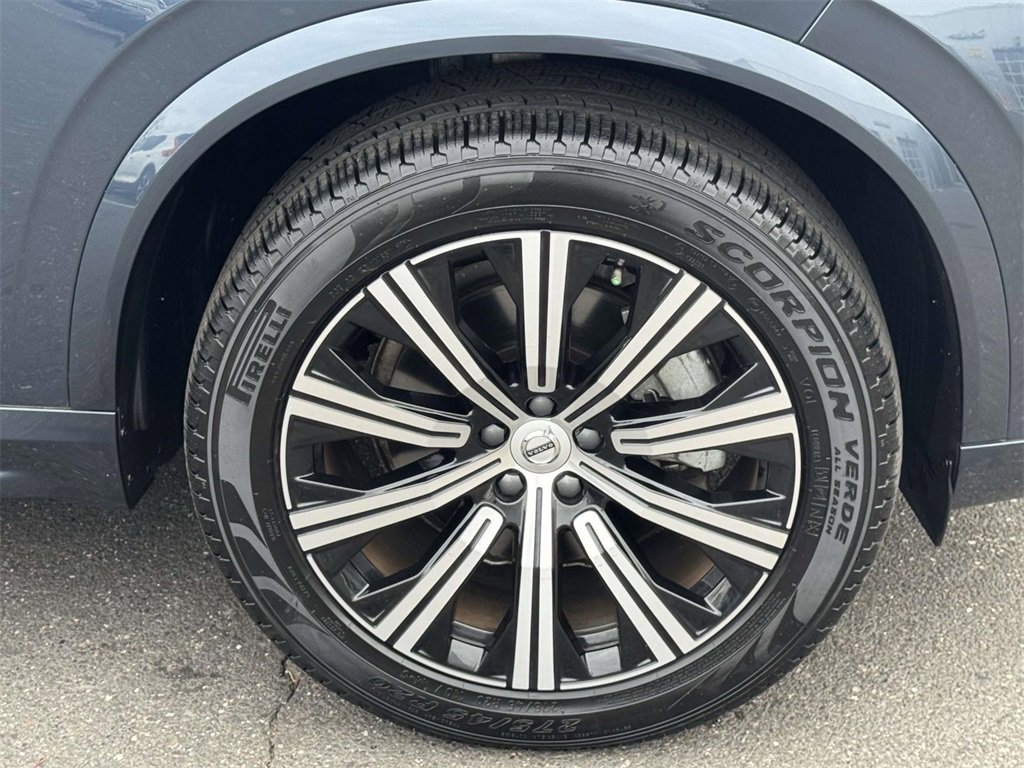 Certified 2024 Volvo XC90 B5 Core w/ Protection Package Premier image 6