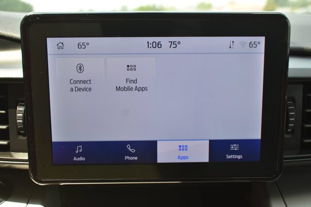 Used 2023 Ford Explorer XLT AWD/4WD image 24