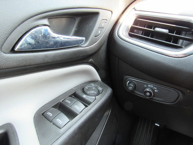 Used 2022 Chevrolet Equinox LS w/ LS Convenience Package FWD image 34