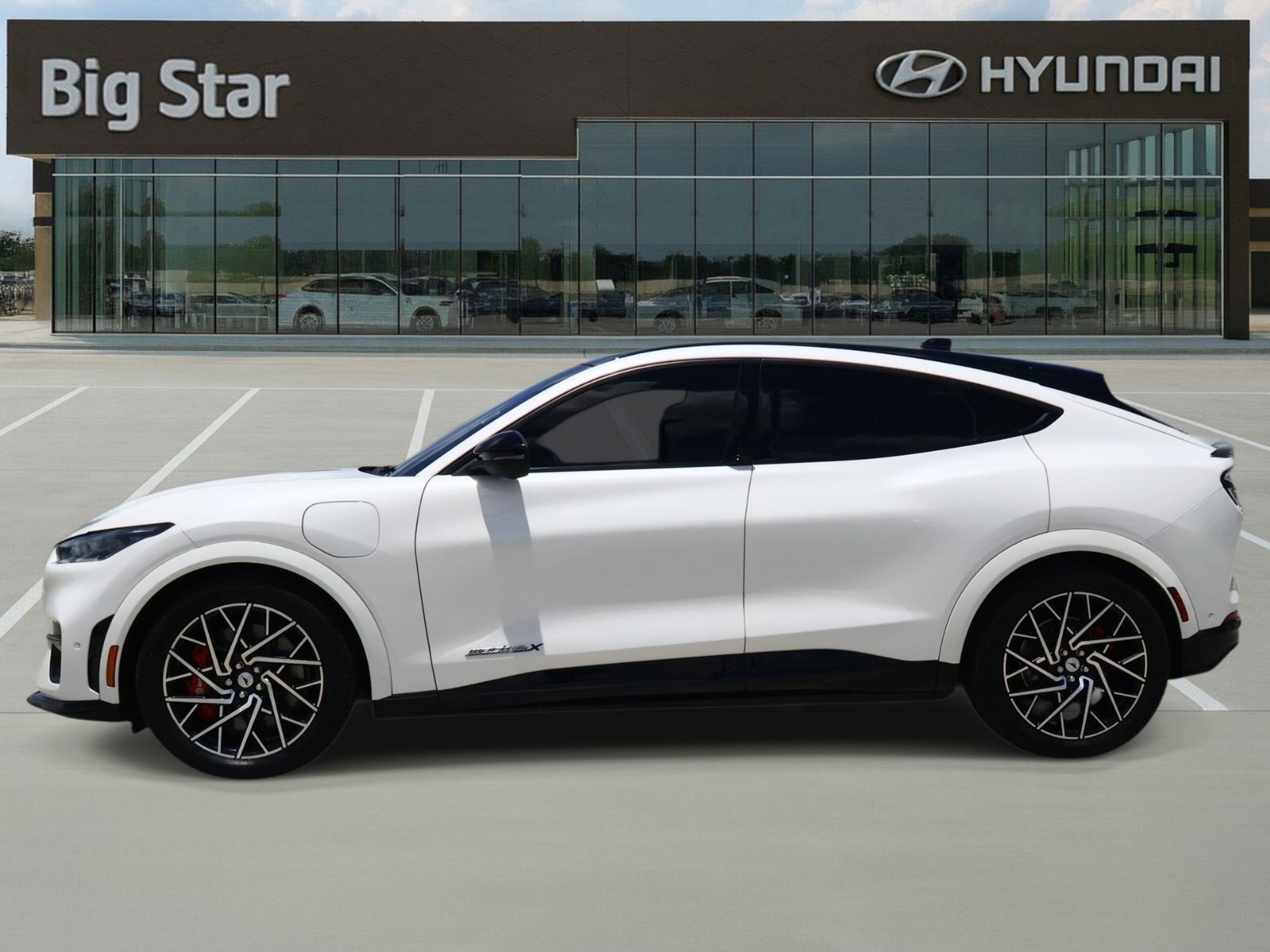 Used 2022 Ford Mustang Mach-E GT w/ GT Performance Edition AWD/4WD image 2