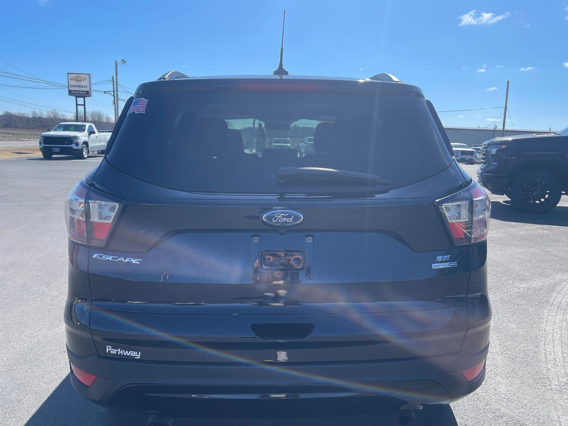 Used 2018 Ford Escape SE w/ SE Sport Appearance Package image 6