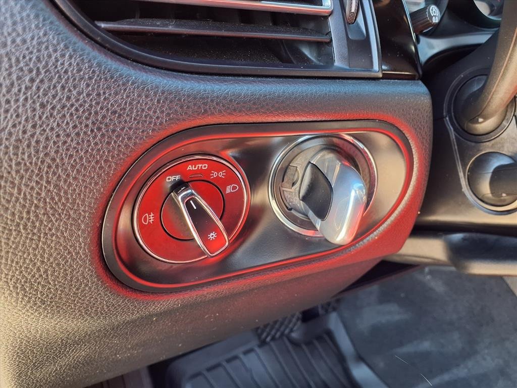 Used 2022 Porsche Macan image 15