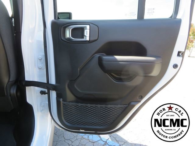 Used 2024 Jeep Wrangler Unlimited Rubicon w/ Technology Group AWD/4WD image 52