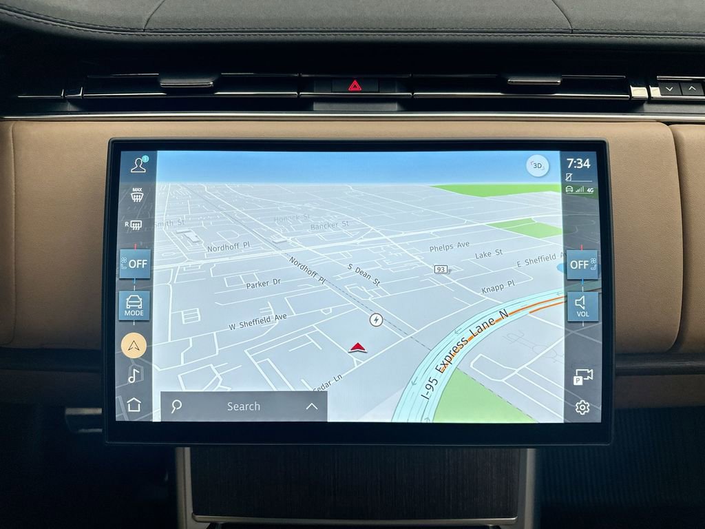 Used 2025 Land Rover Range Rover SE image 29