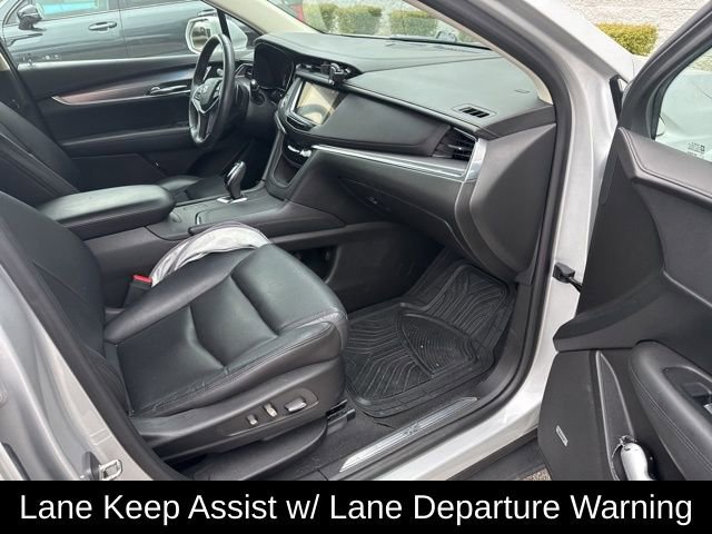 Used 2017 Cadillac XT5 Luxury w/ Driver Awareness Package image 35