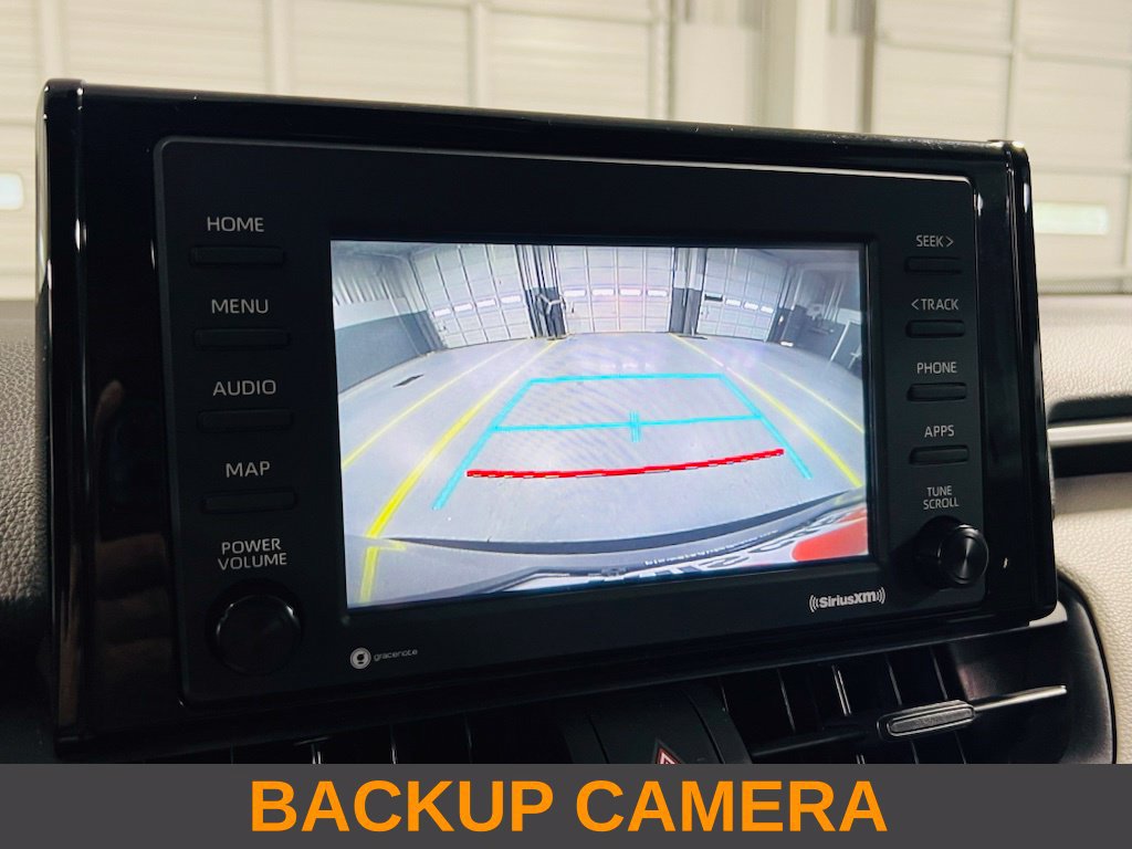Used 2021 Toyota RAV4 XLE w/ Convenience Package FWD image 6