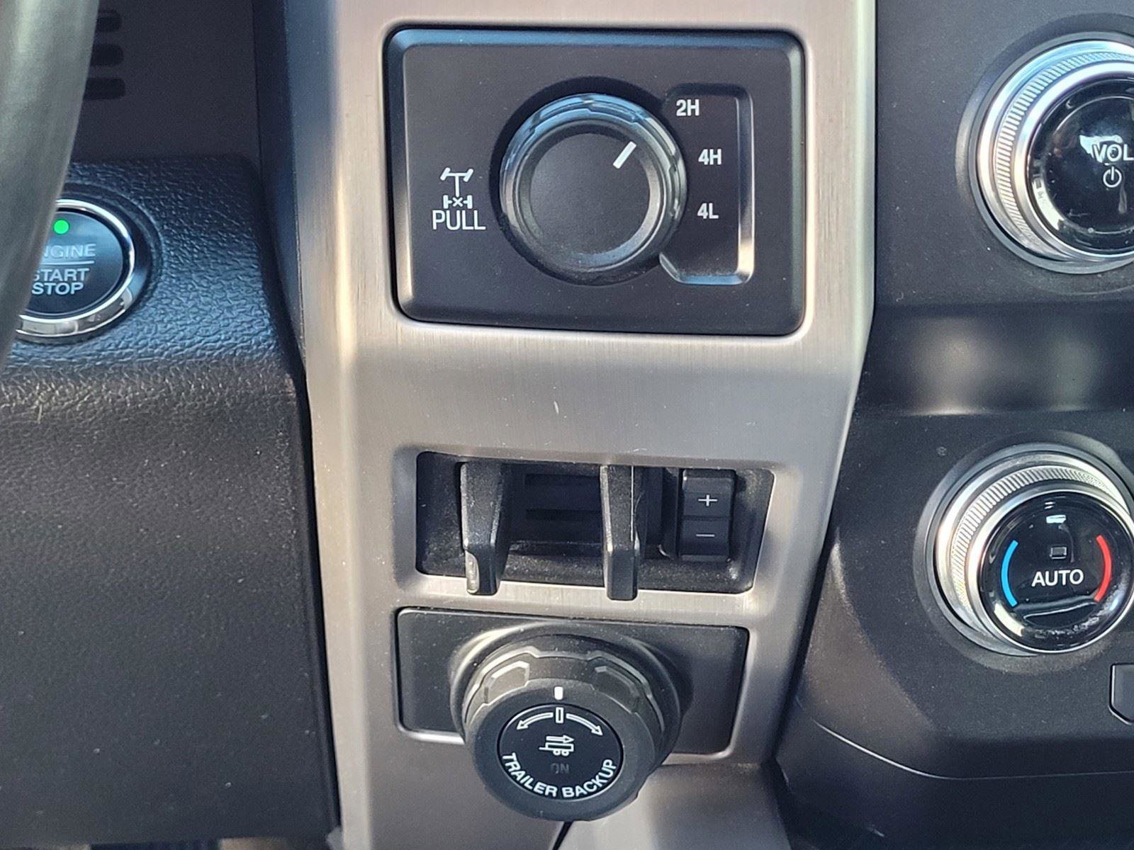 Used 2021 Ford F350 Platinum w/ FX4 Off-Road Package image 15