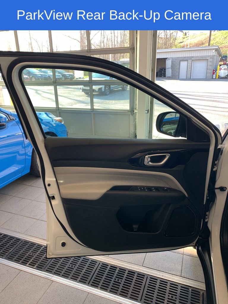Used 2022 Jeep Compass Limited AWD/4WD image 10