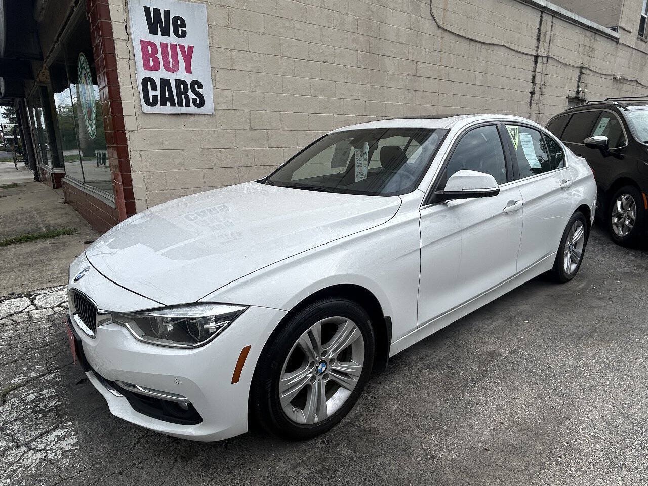 Used 2017 BMW 330i xDrive Sedan AWD/4WD image 2