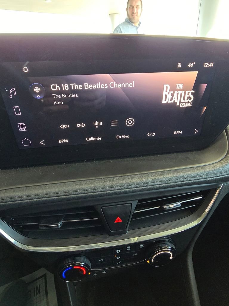 Used 2025 Buick Encore GX Preferred image 31