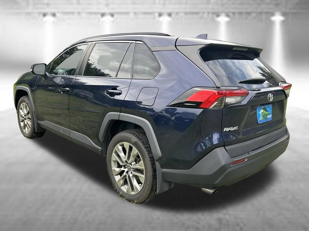 Used 2023 Toyota RAV4 XLE Premium AWD/4WD image 7