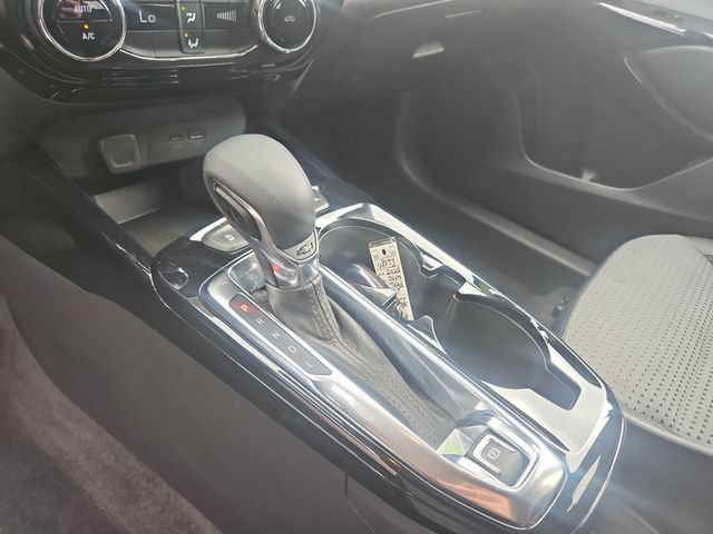 Used 2025 Chevrolet Trax LT FWD image 23