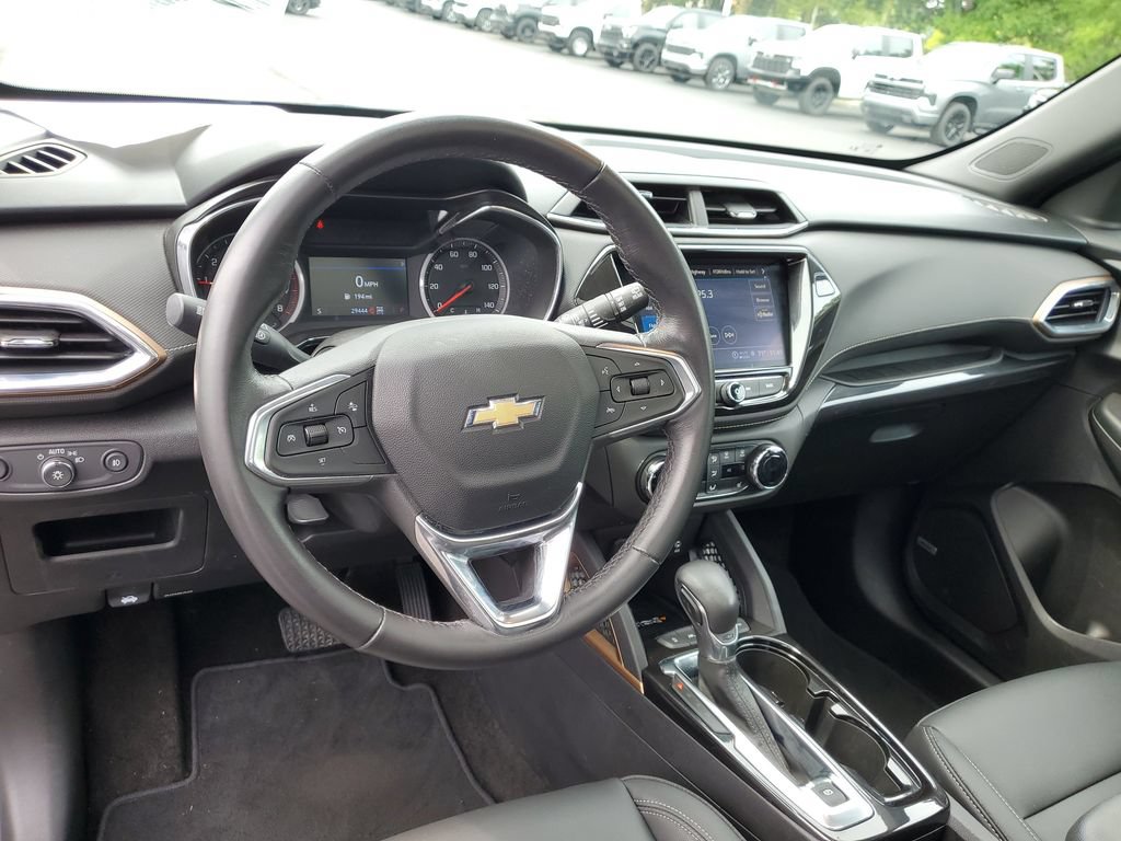 Used 2021 Chevrolet TrailBlazer ACTIV w/ Sun and Liftgate Package AWD/4WD image 8