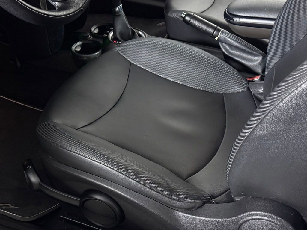Used 2012 MINI Cooper Hardtop FWD image 16