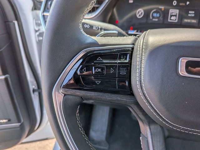 Certified 2024 Jeep Grand Cherokee Overland w/ Luxury Tech Group IV AWD/4WD image 15