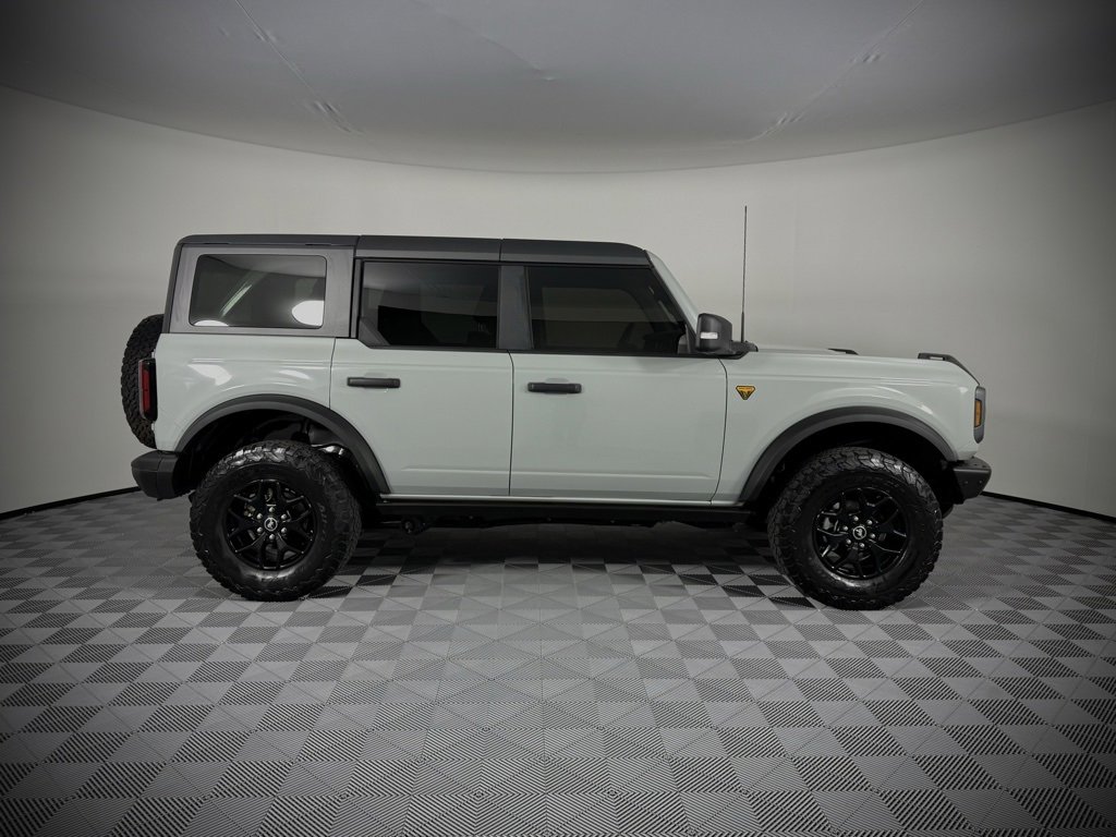 Used 2021 Ford Bronco Badlands image 10