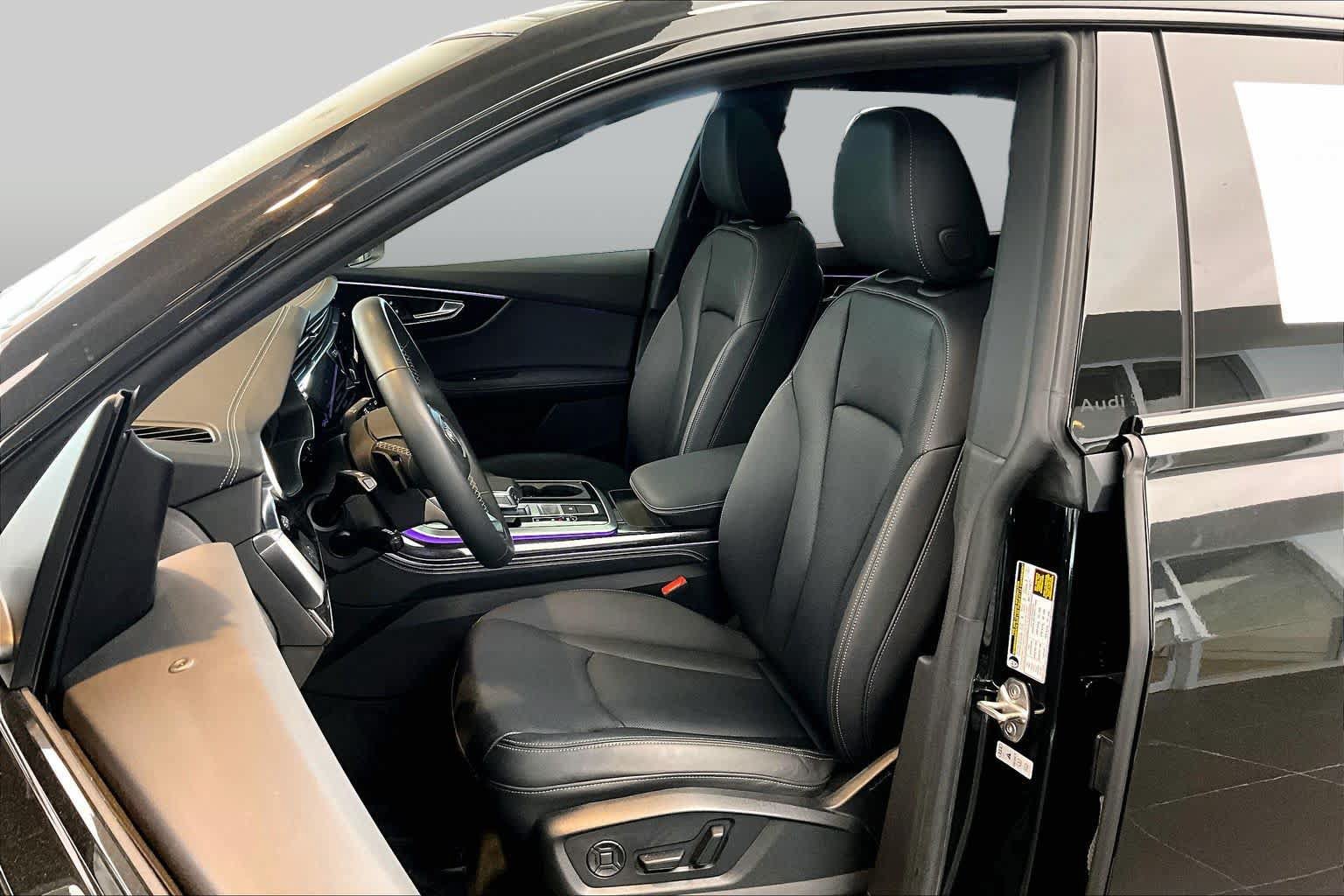 Certified 2025 Audi Q8 Premium Plus AWD/4WD image 8