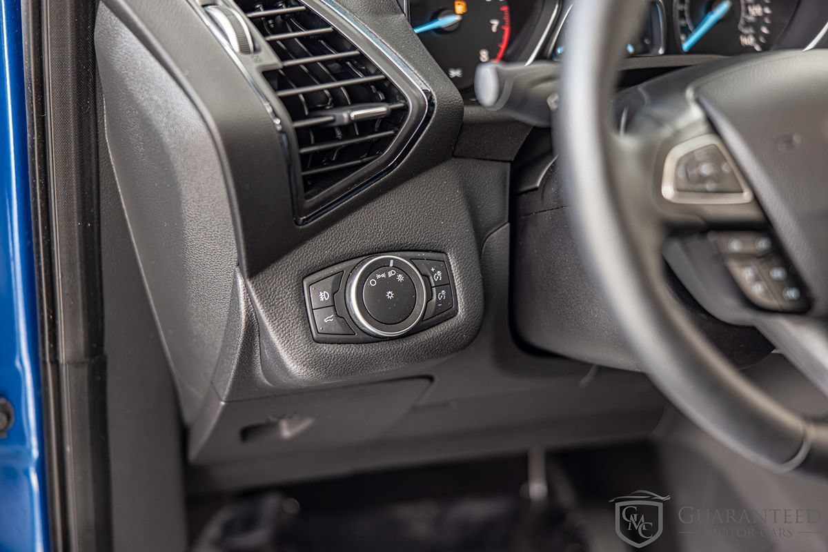 Used 2019 Ford Escape Titanium w/ U9j03 - Titanium Tow Package AWD/4WD image 21