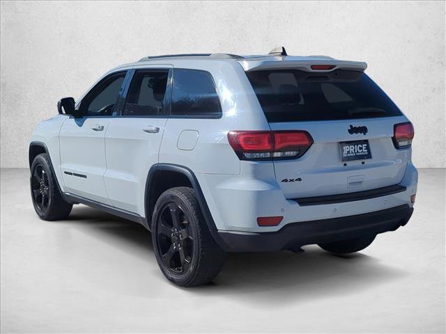 Used 2019 Jeep Grand Cherokee Laredo image 6