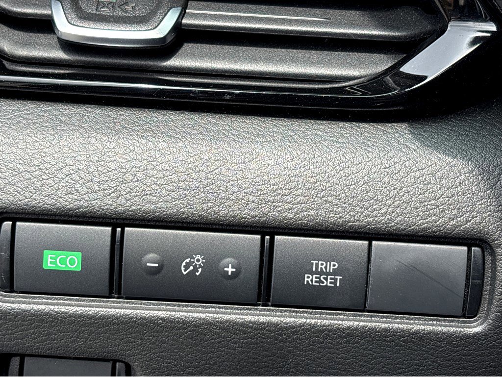 Used 2025 Nissan Sentra SV image 10