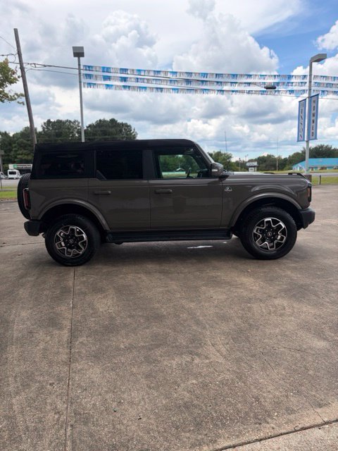 Used 2025 Ford Bronco Outer Banks AWD/4WD image 7